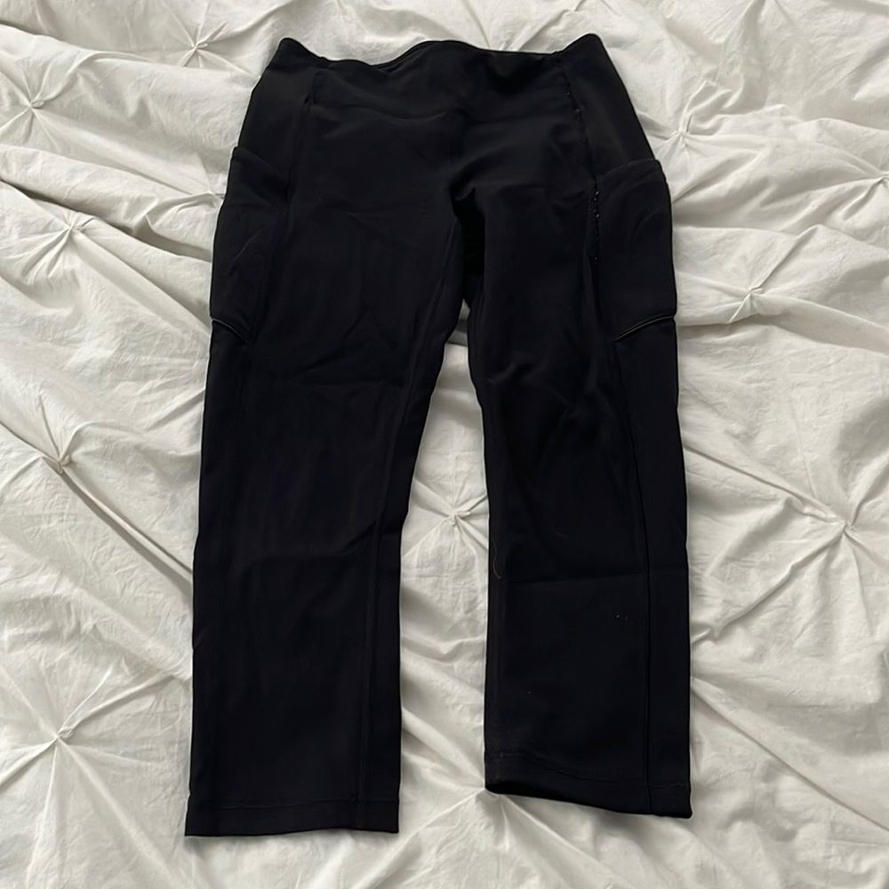 Black lululemon leggings